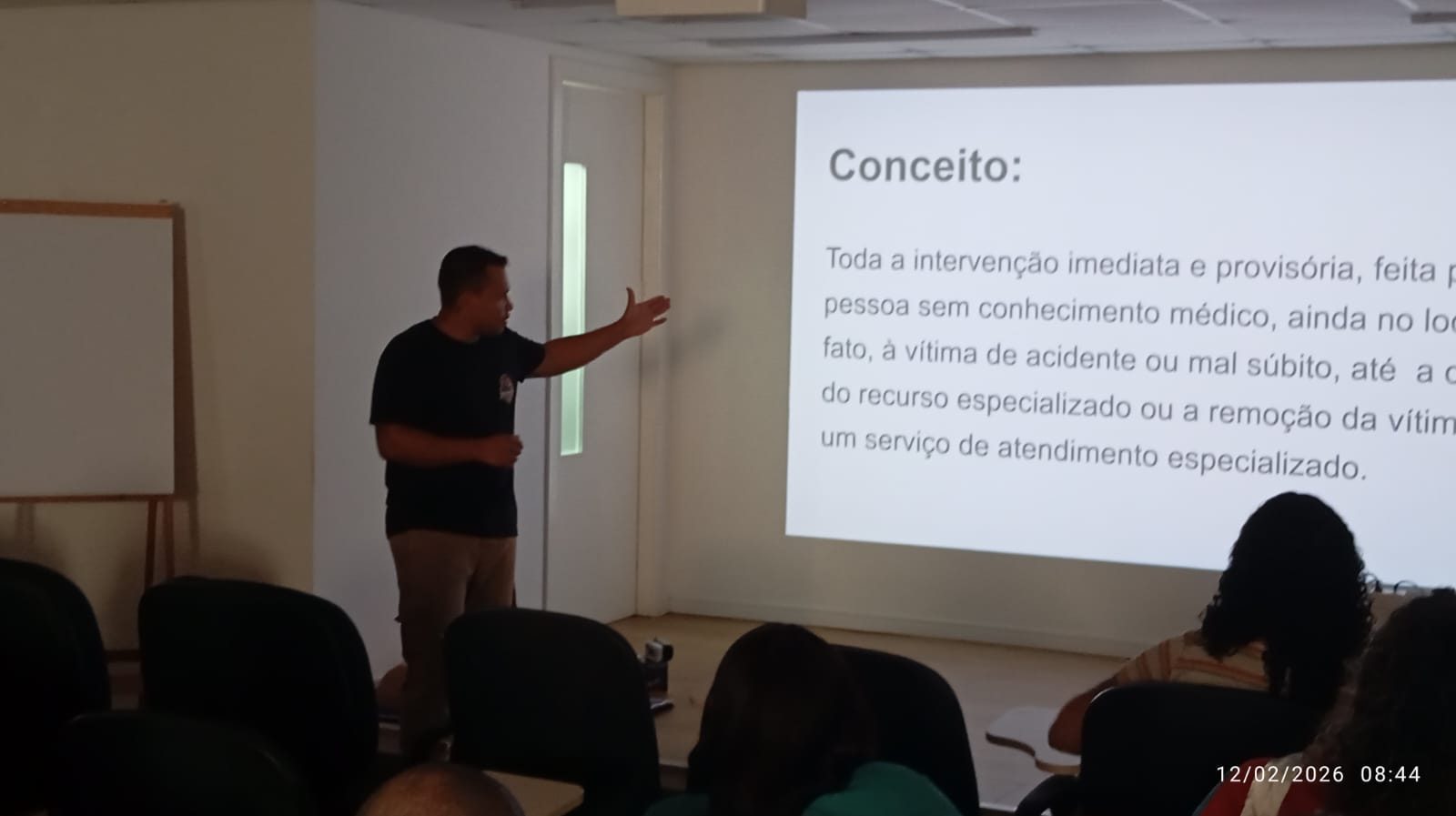 Conceitos de primeiros socorros em sala